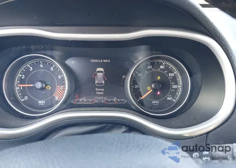 2015 Jeep Cherokee Trailhawk z USA, uszkodzony, nr VIN 1C4PJMBS7FW699392